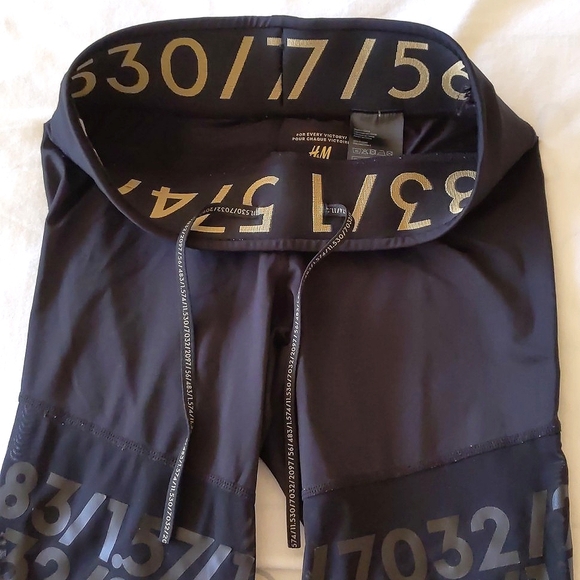 NWOT. H&M Woman's workout pants. - Picture 4 of 8